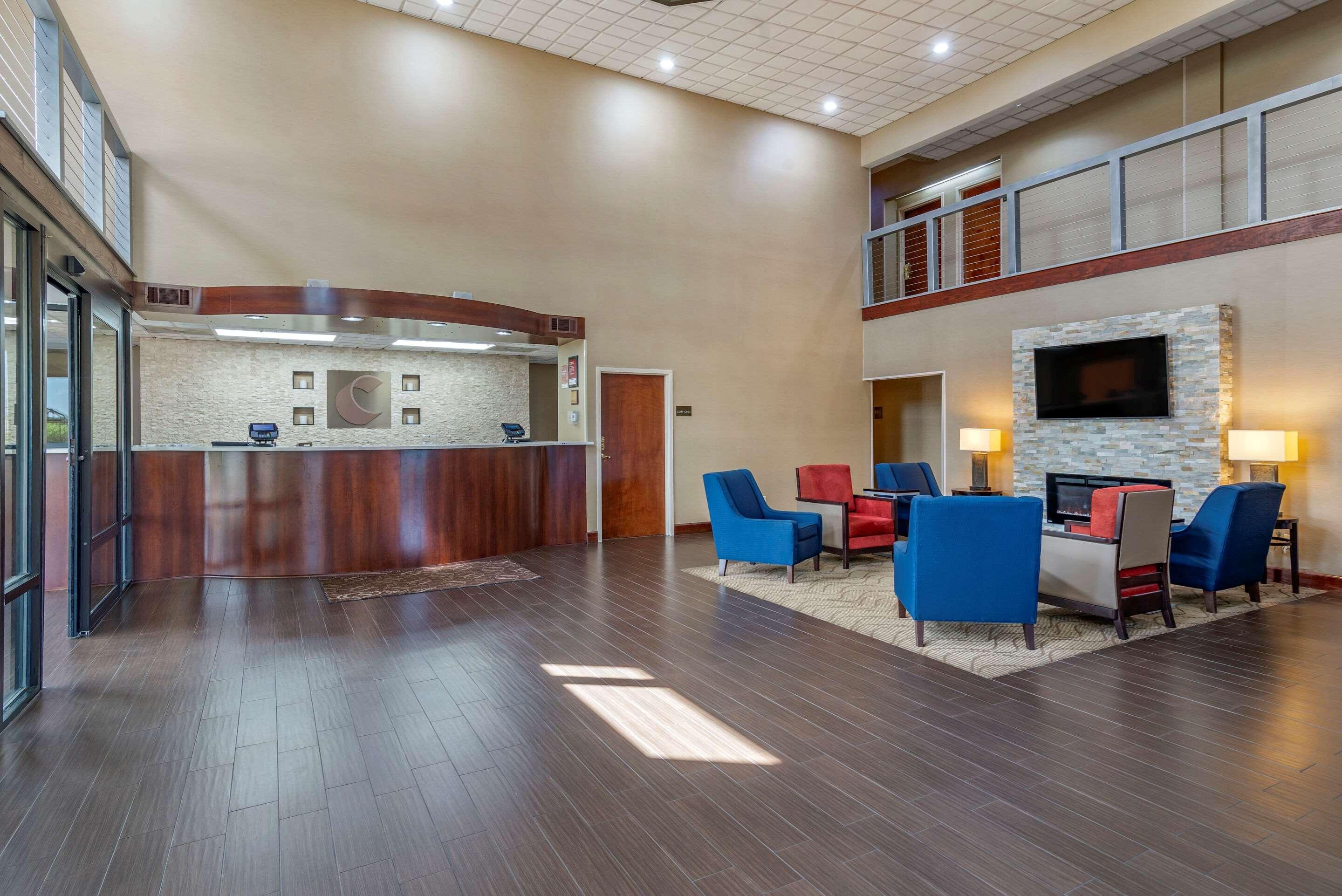 Comfort Suites Near Robins Air Force Base Warner Robins Esterno foto