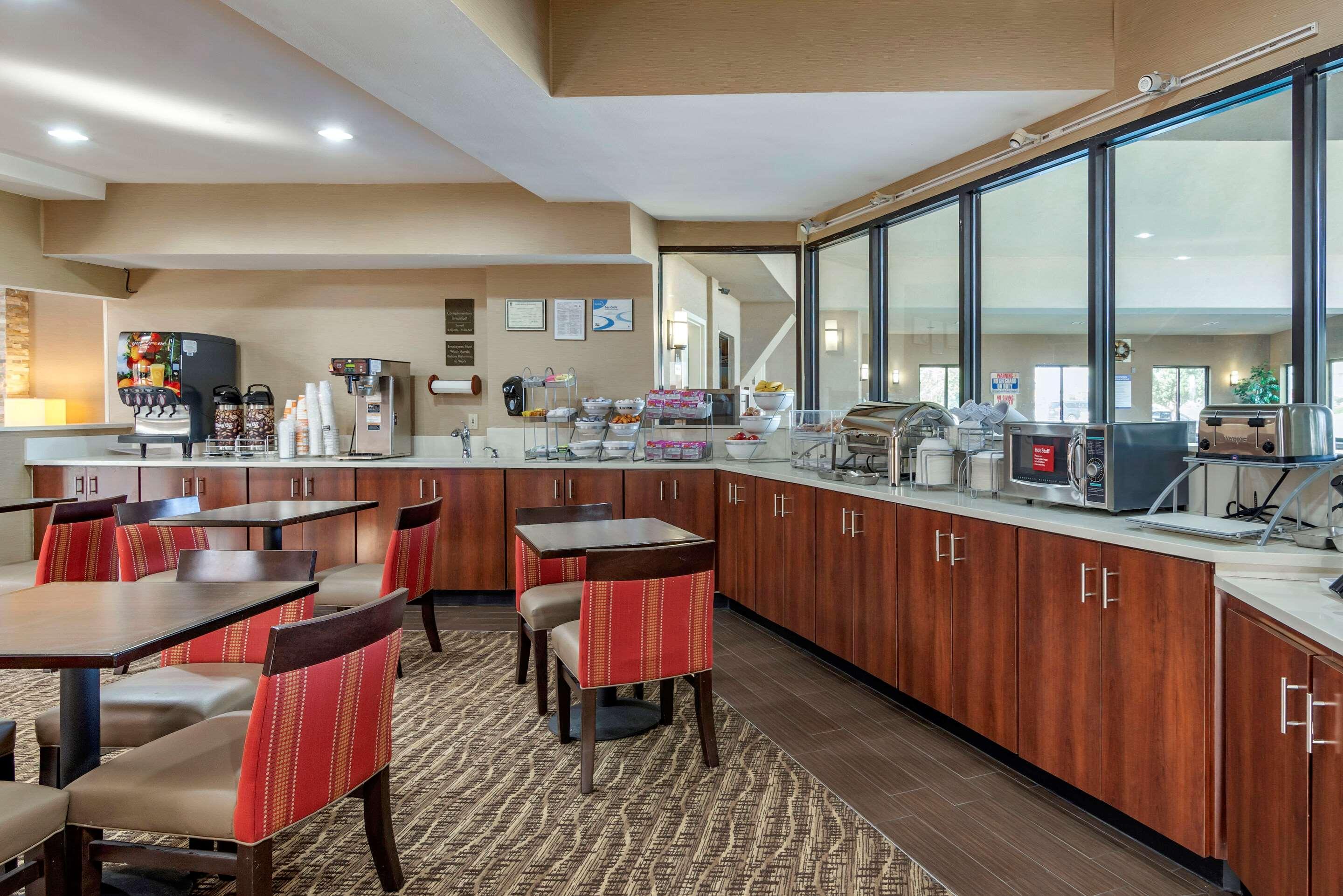 Comfort Suites Near Robins Air Force Base Warner Robins Esterno foto
