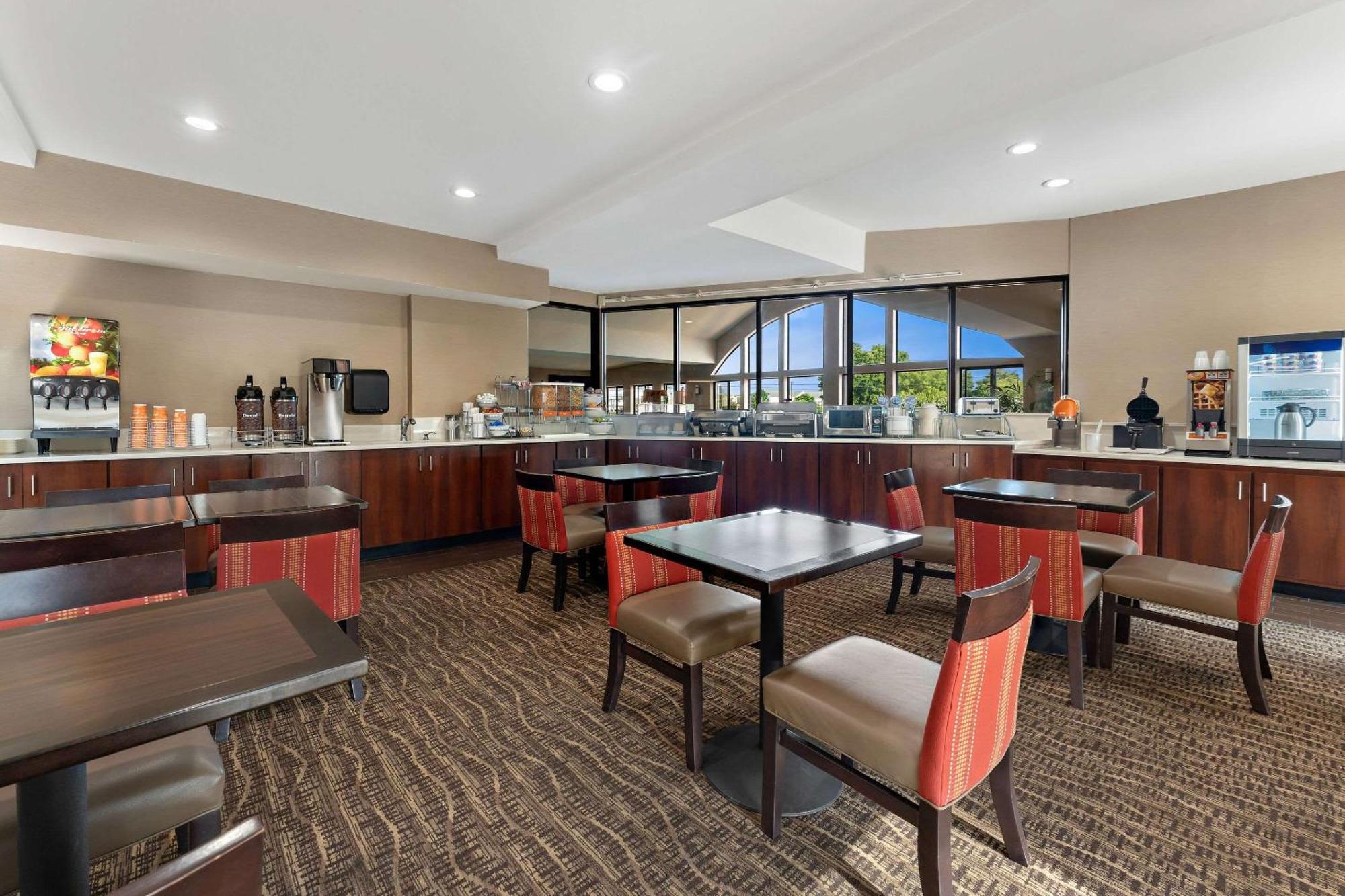 Comfort Suites Near Robins Air Force Base Warner Robins Esterno foto