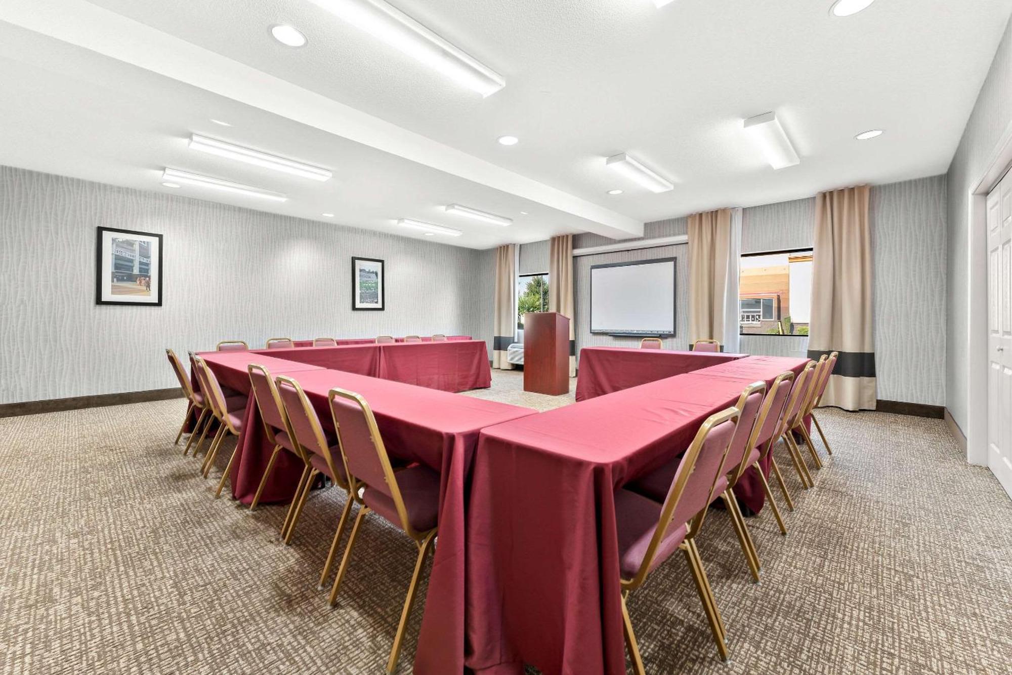 Comfort Suites Near Robins Air Force Base Warner Robins Esterno foto