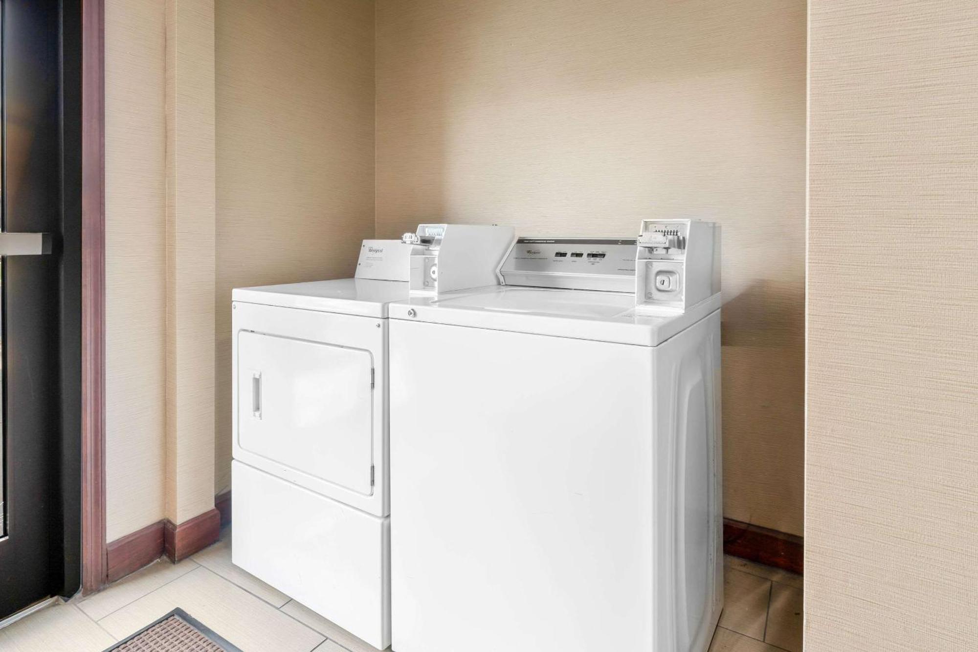 Comfort Suites Near Robins Air Force Base Warner Robins Esterno foto